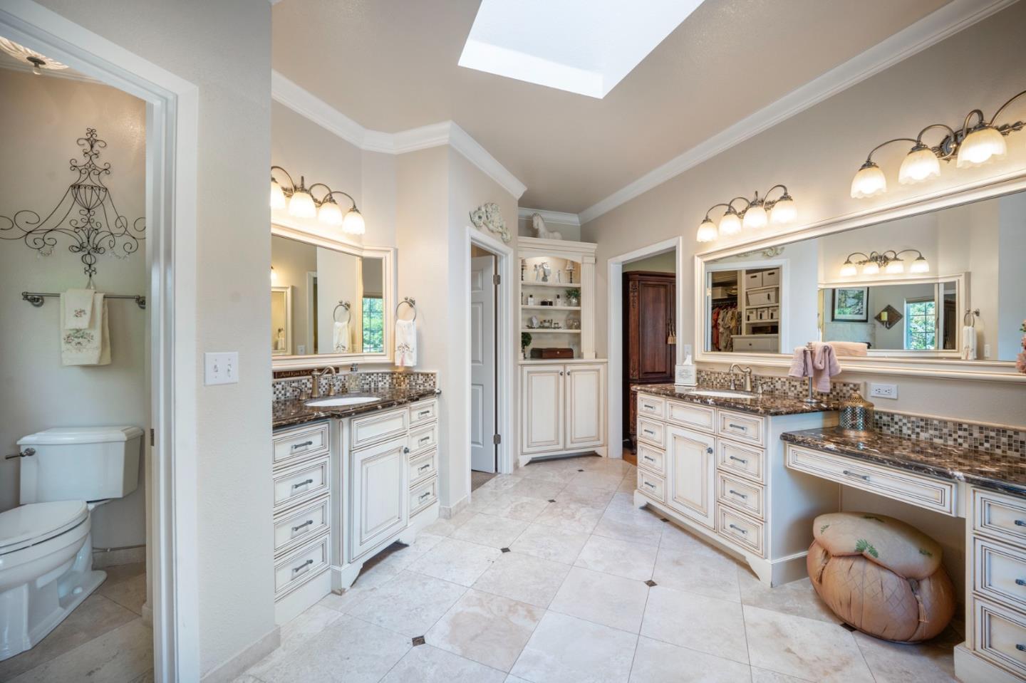 Detail Gallery Image 16 of 82 For 15209 Sycamore Dr, Morgan Hill,  CA 95037 - 5 Beds | 5/1 Baths