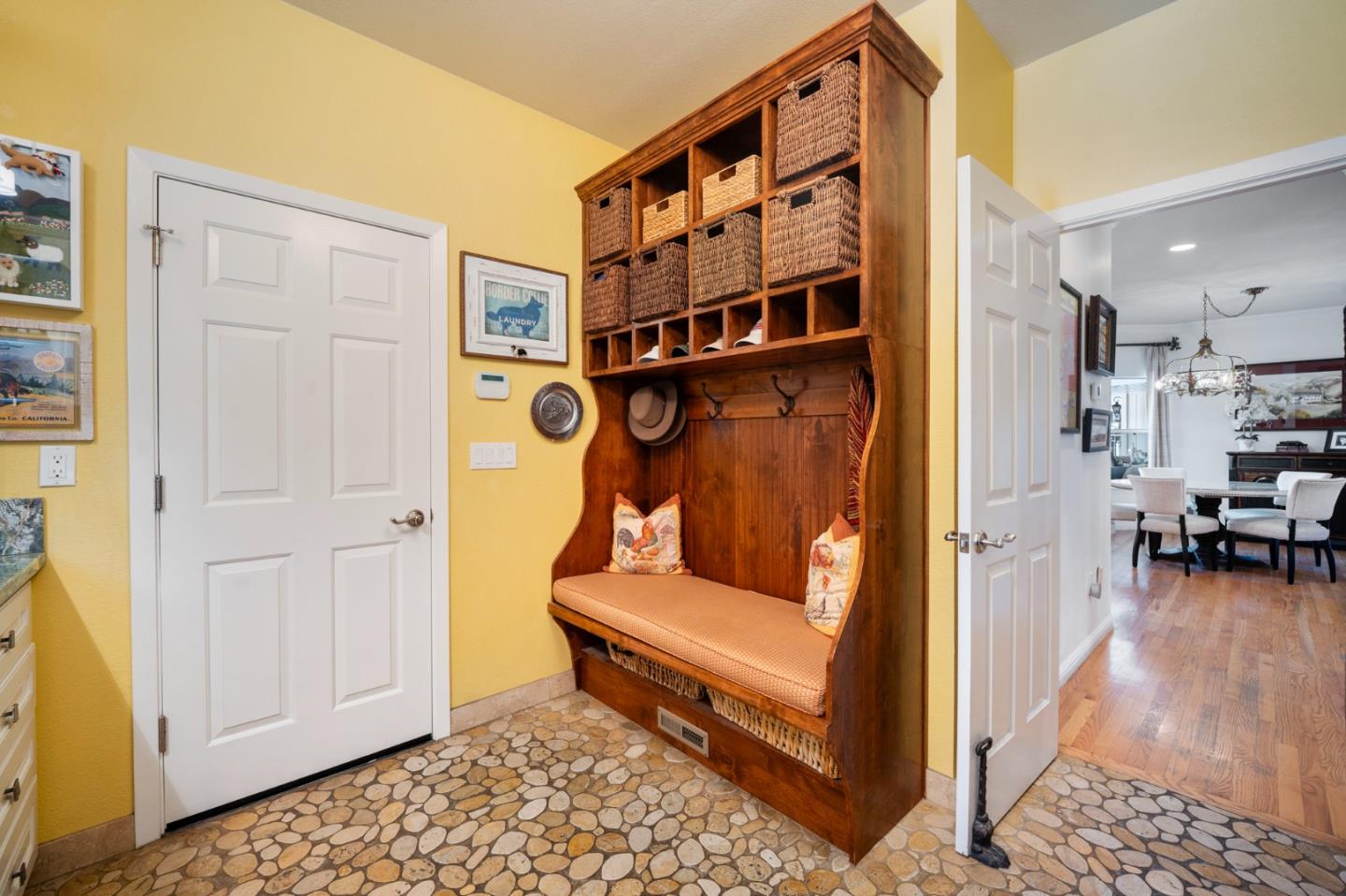 Detail Gallery Image 19 of 82 For 15209 Sycamore Dr, Morgan Hill,  CA 95037 - 5 Beds | 5/1 Baths