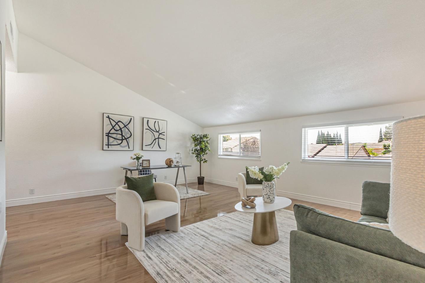 Detail Gallery Image 23 of 38 For 1982 Ensign Way, San Jose,  CA 95133 - 5 Beds | 2/1 Baths