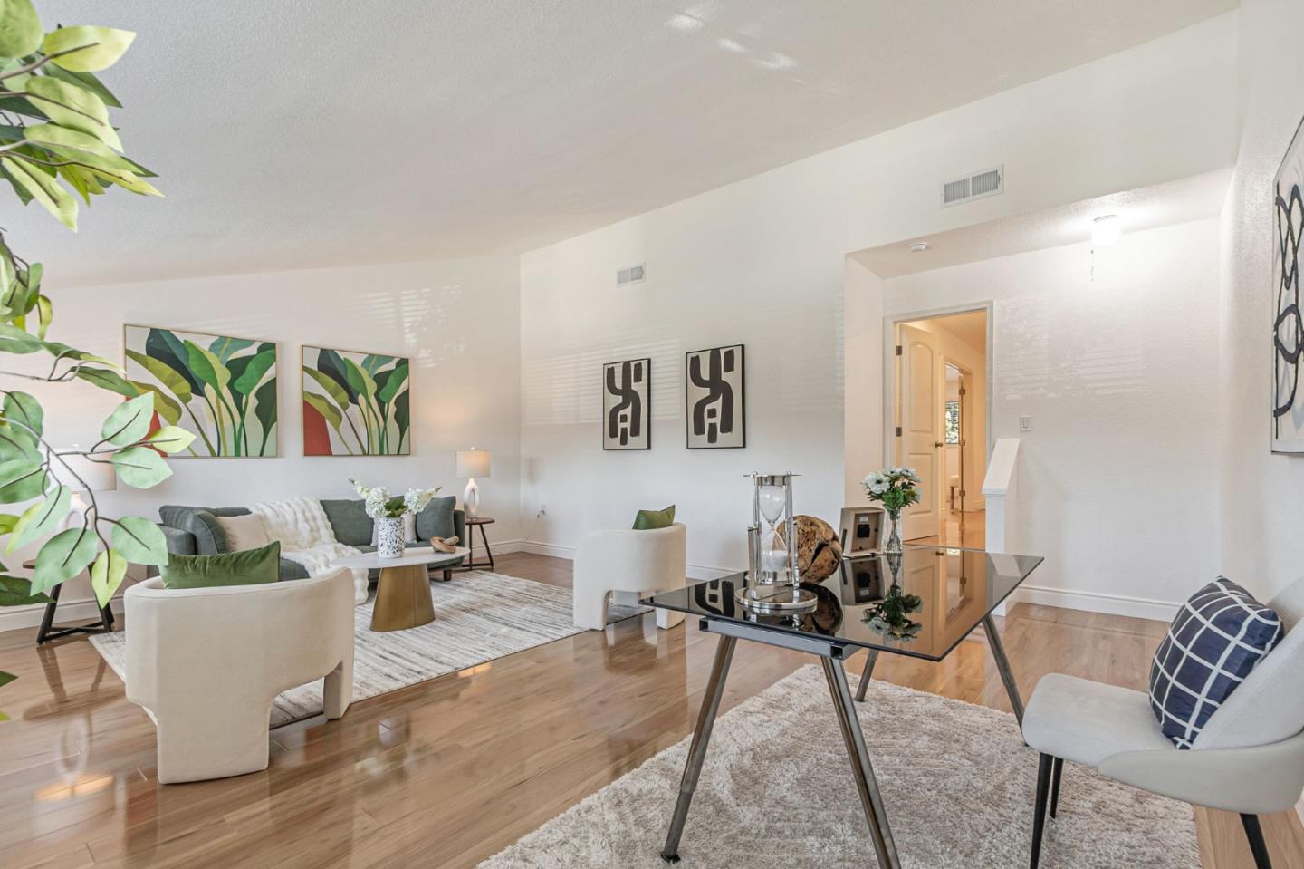 Detail Gallery Image 26 of 38 For 1982 Ensign Way, San Jose,  CA 95133 - 5 Beds | 2/1 Baths