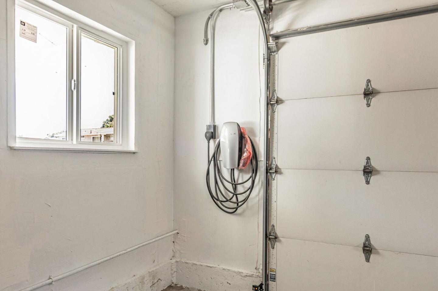 Detail Gallery Image 35 of 38 For 1982 Ensign Way, San Jose,  CA 95133 - 5 Beds | 2/1 Baths