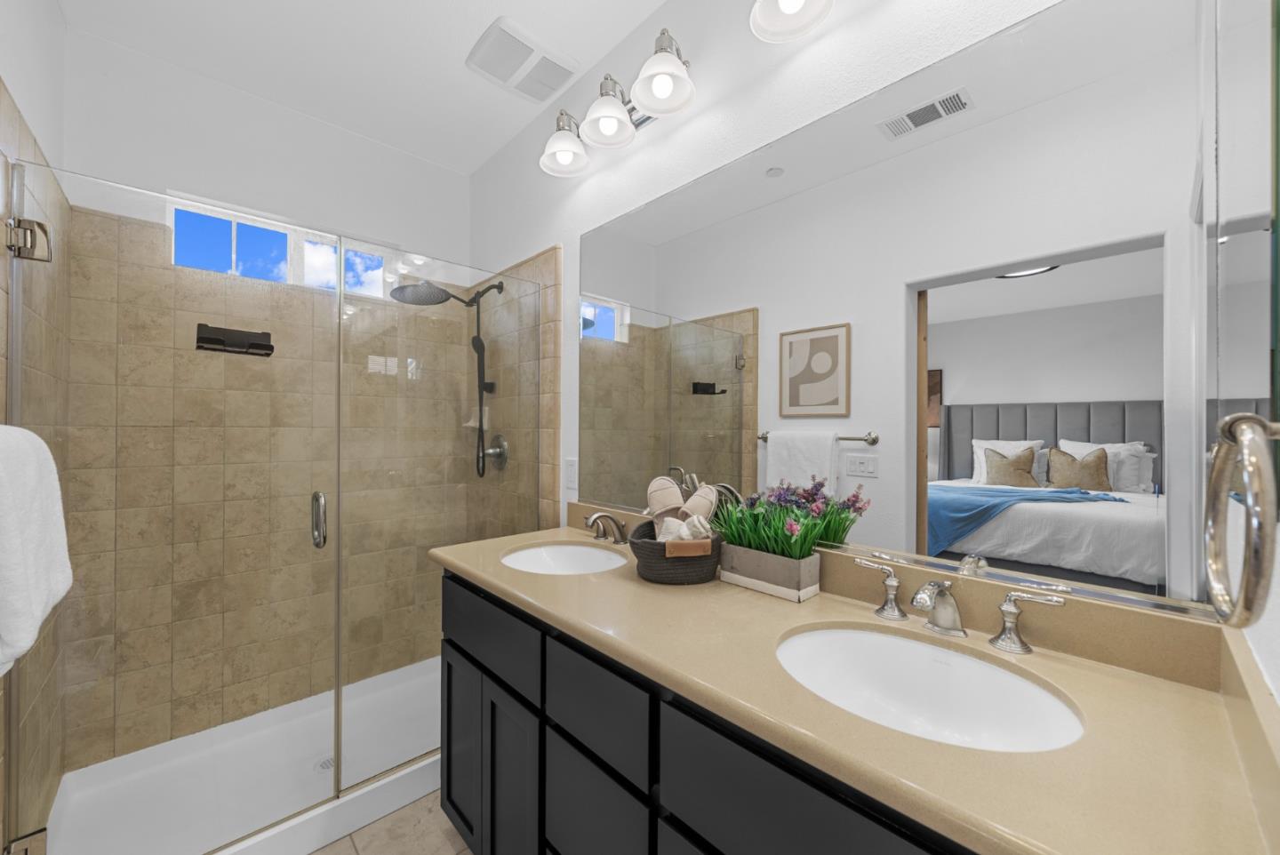 Detail Gallery Image 52 of 74 For 1469 W San Carlos St, San Jose,  CA 95126 - 3 Beds | 3 Baths