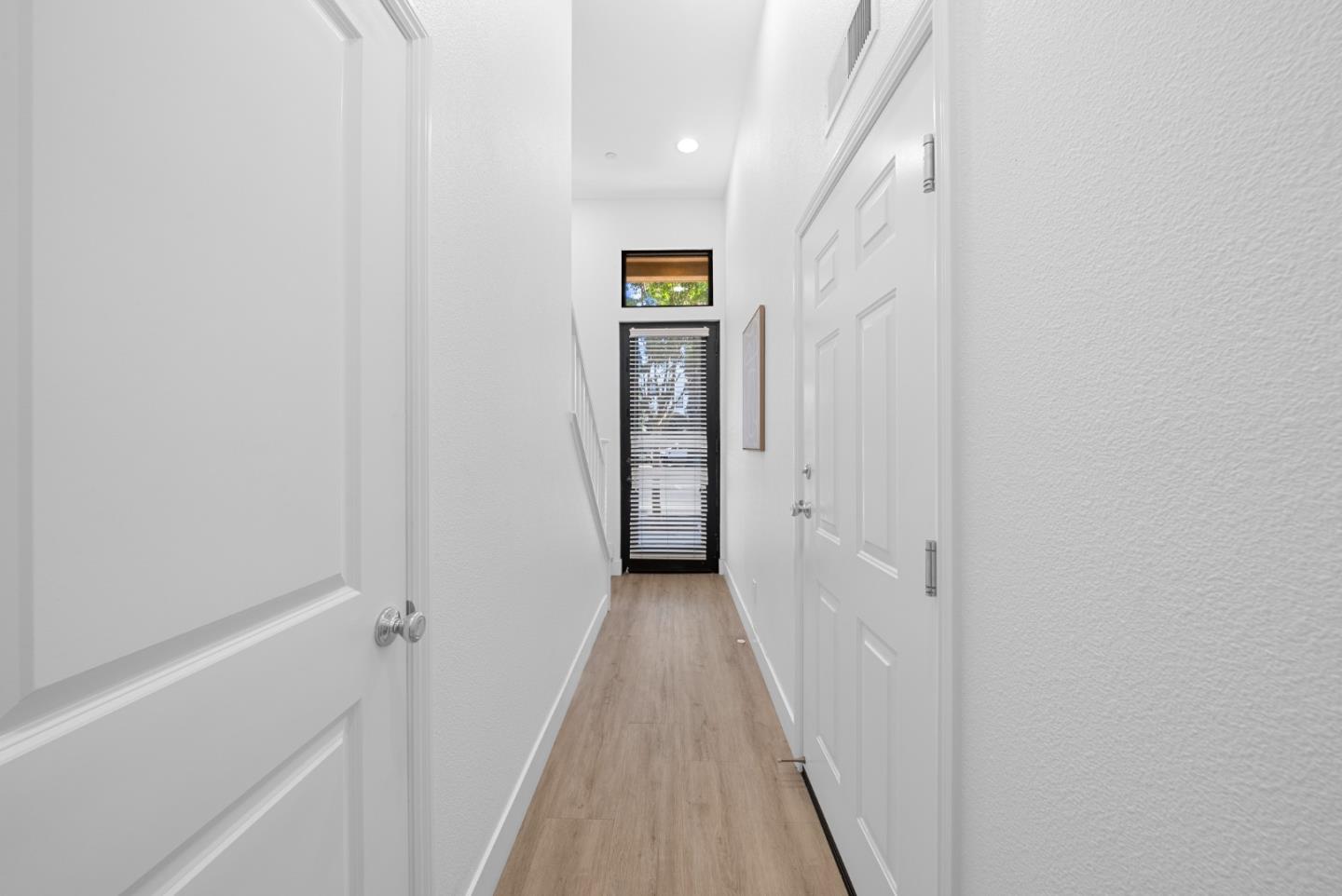 Detail Gallery Image 6 of 74 For 1469 W San Carlos St, San Jose,  CA 95126 - 3 Beds | 3 Baths