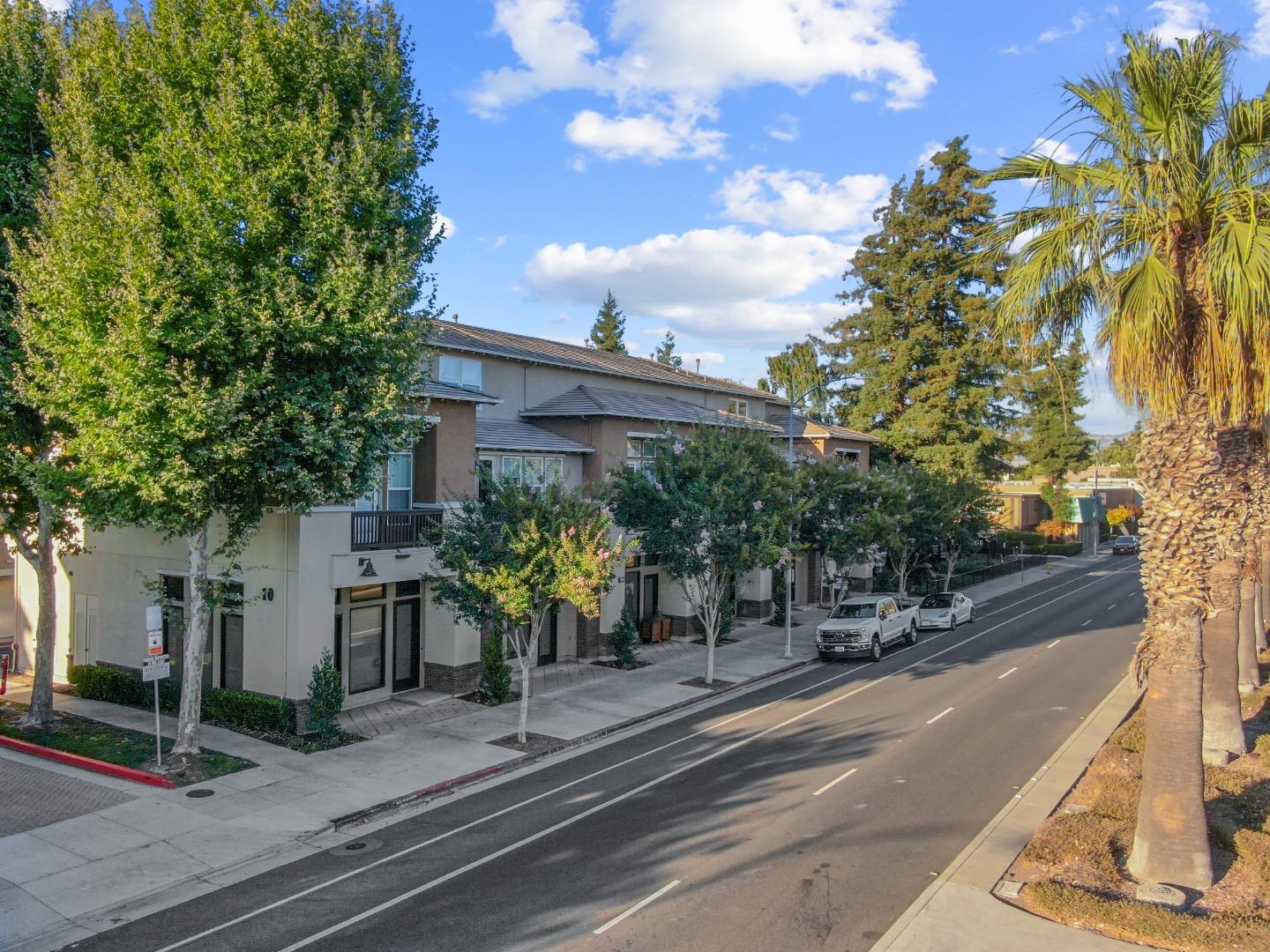 Detail Gallery Image 69 of 74 For 1469 W San Carlos St, San Jose,  CA 95126 - 3 Beds | 3 Baths
