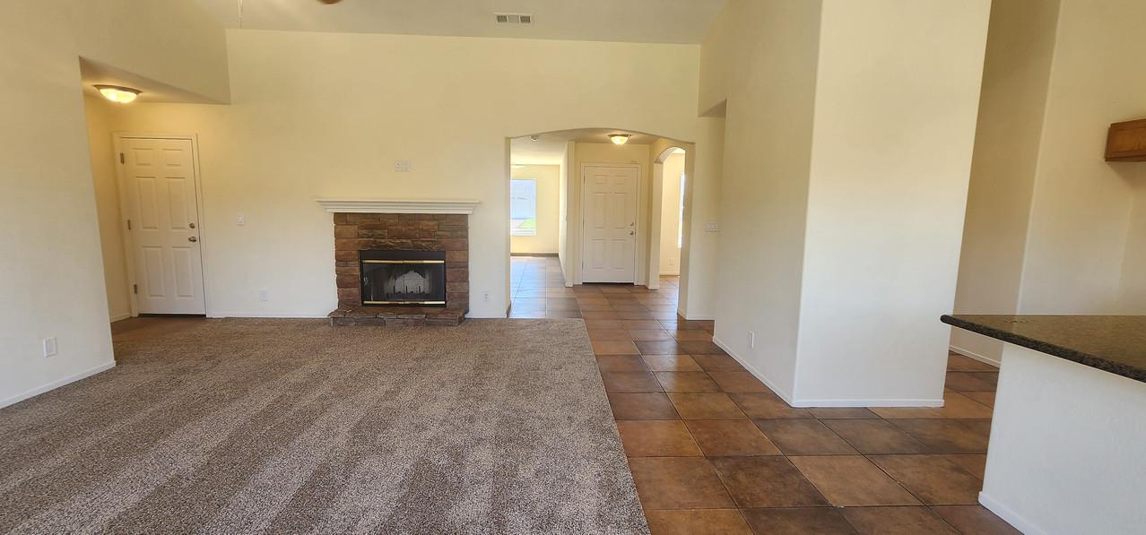Detail Gallery Image 17 of 28 For 373 Entrada Dr, Soledad,  CA 93960 - 3 Beds | 2 Baths