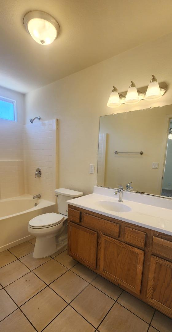 Detail Gallery Image 24 of 28 For 373 Entrada Dr, Soledad,  CA 93960 - 3 Beds | 2 Baths