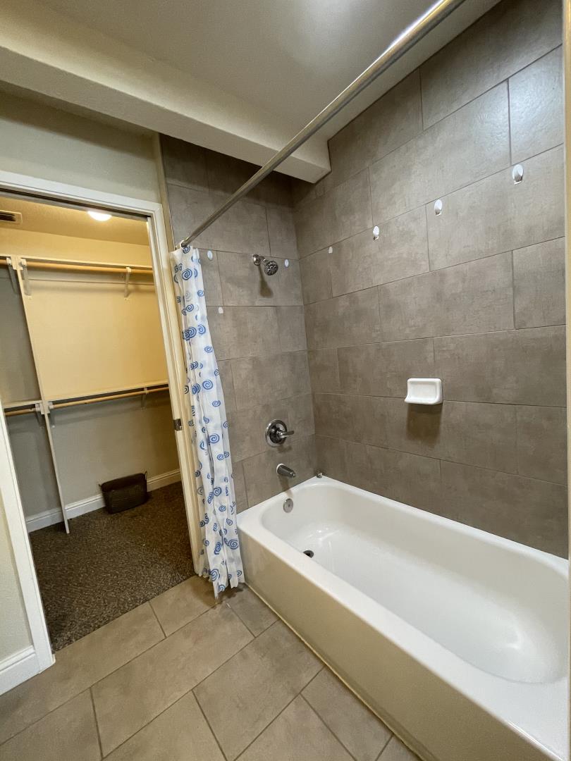 Detail Gallery Image 16 of 43 For 5879 Kelly Way, Sacramento,  CA 95824 - 3 Beds | 2 Baths
