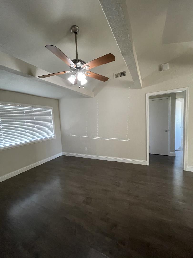 Detail Gallery Image 25 of 43 For 5879 Kelly Way, Sacramento,  CA 95824 - 3 Beds | 2 Baths
