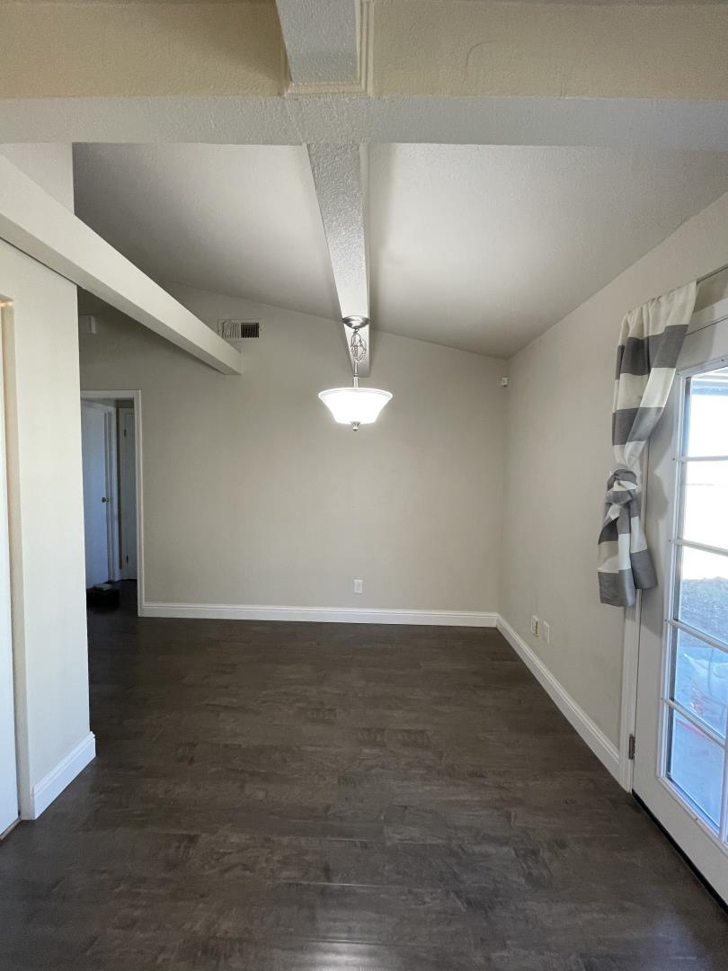 Detail Gallery Image 28 of 43 For 5879 Kelly Way, Sacramento,  CA 95824 - 3 Beds | 2 Baths