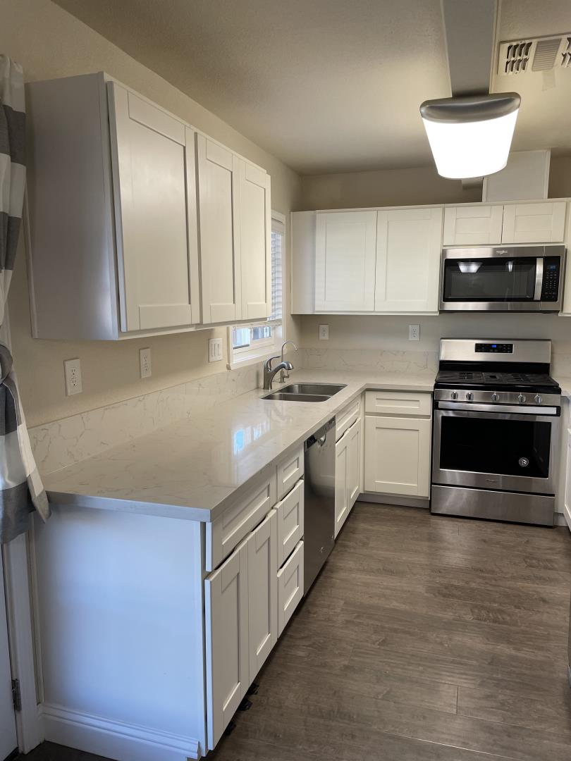 Detail Gallery Image 31 of 43 For 5879 Kelly Way, Sacramento,  CA 95824 - 3 Beds | 2 Baths