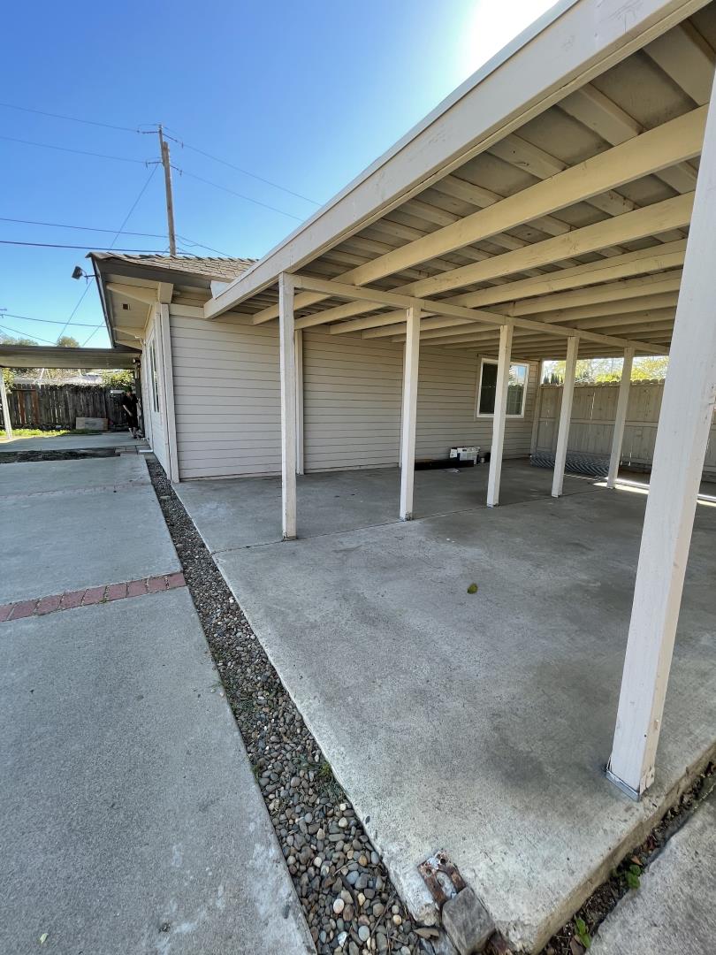 Detail Gallery Image 37 of 43 For 5879 Kelly Way, Sacramento,  CA 95824 - 3 Beds | 2 Baths