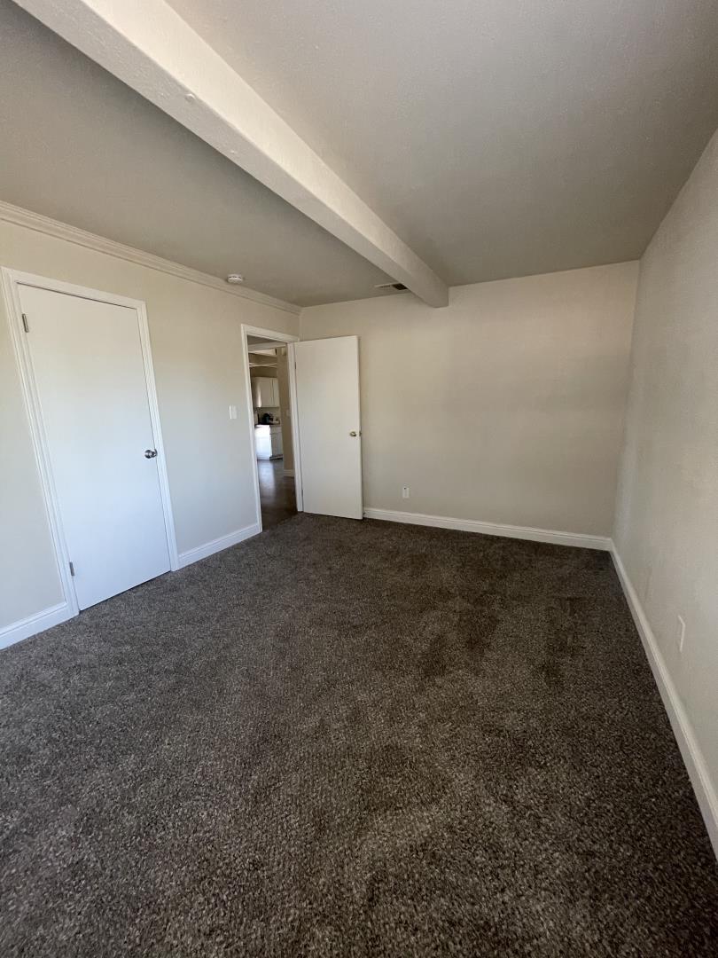 Detail Gallery Image 9 of 43 For 5879 Kelly Way, Sacramento,  CA 95824 - 3 Beds | 2 Baths