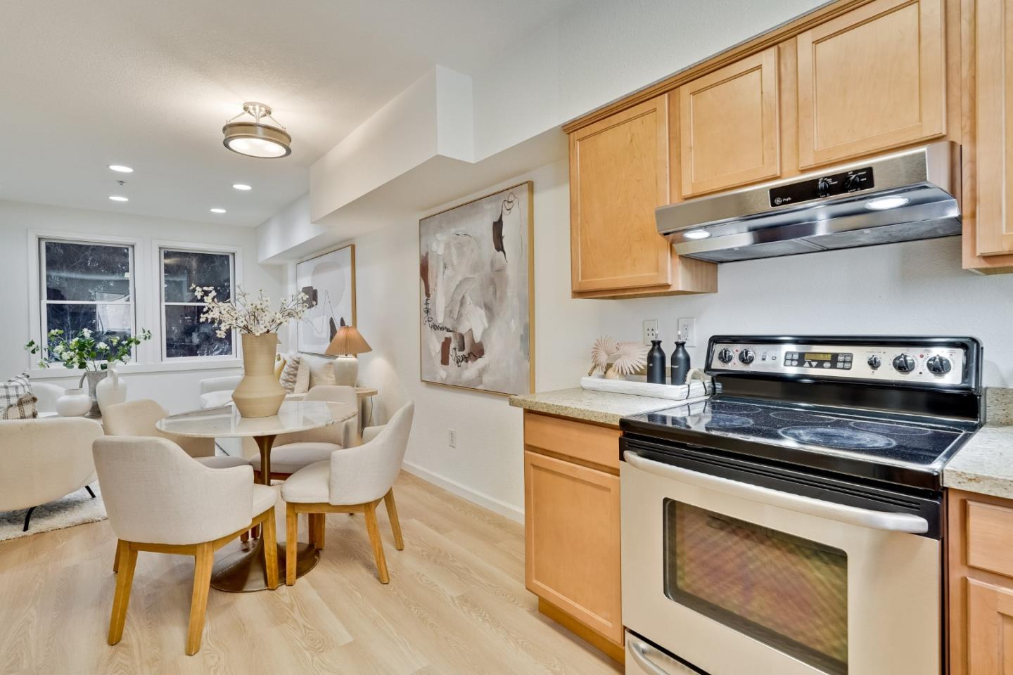 Detail Gallery Image 15 of 43 For 342 Bryant St, Mountain View,  CA 94041 - 2 Beds | 1/1 Baths