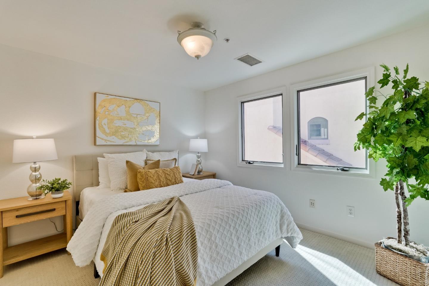 Detail Gallery Image 28 of 43 For 342 Bryant St, Mountain View,  CA 94041 - 2 Beds | 1/1 Baths