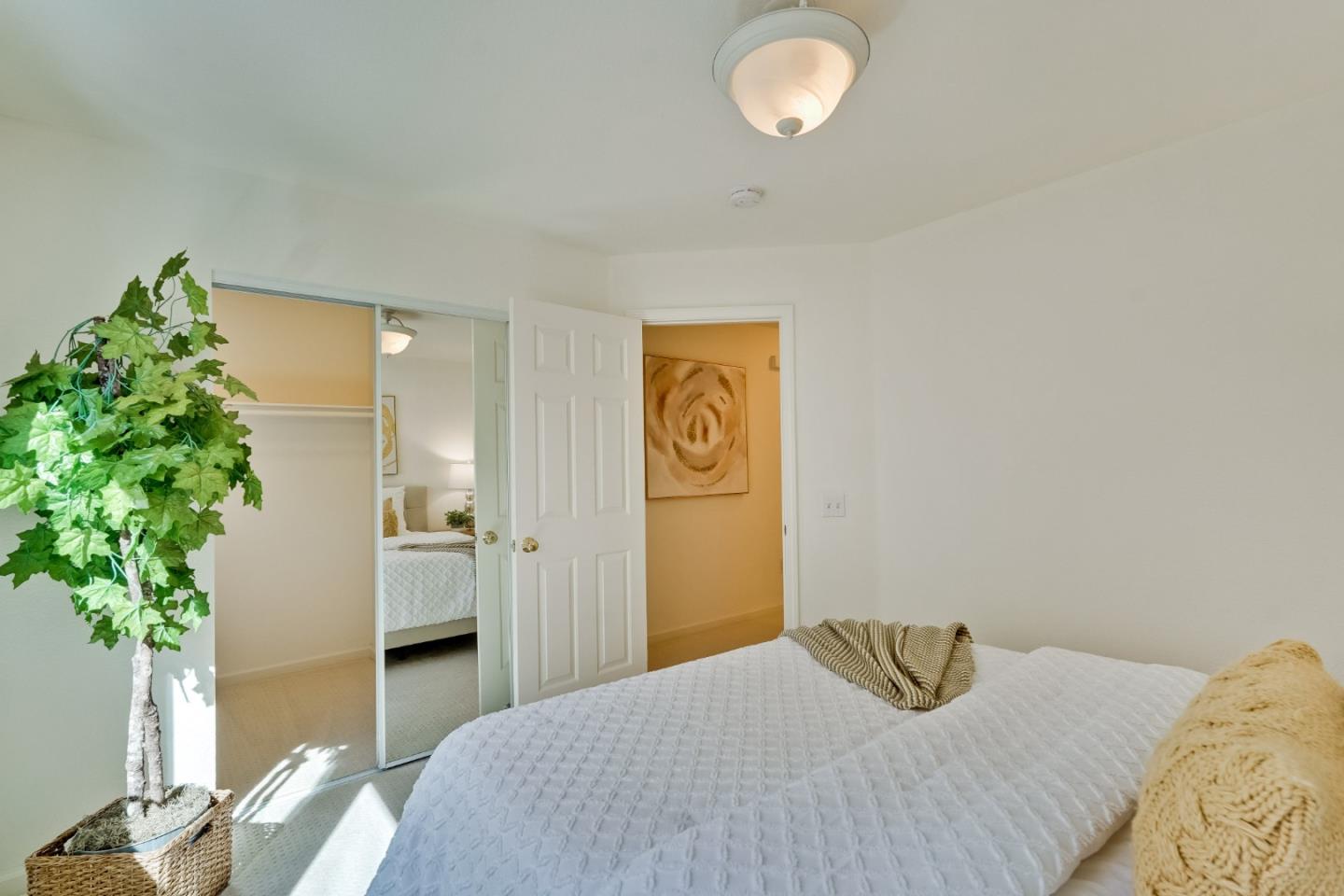 Detail Gallery Image 31 of 43 For 342 Bryant St, Mountain View,  CA 94041 - 2 Beds | 1/1 Baths