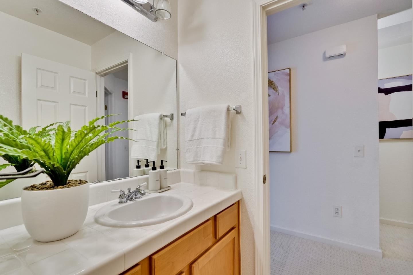 Detail Gallery Image 33 of 43 For 342 Bryant St, Mountain View,  CA 94041 - 2 Beds | 1/1 Baths