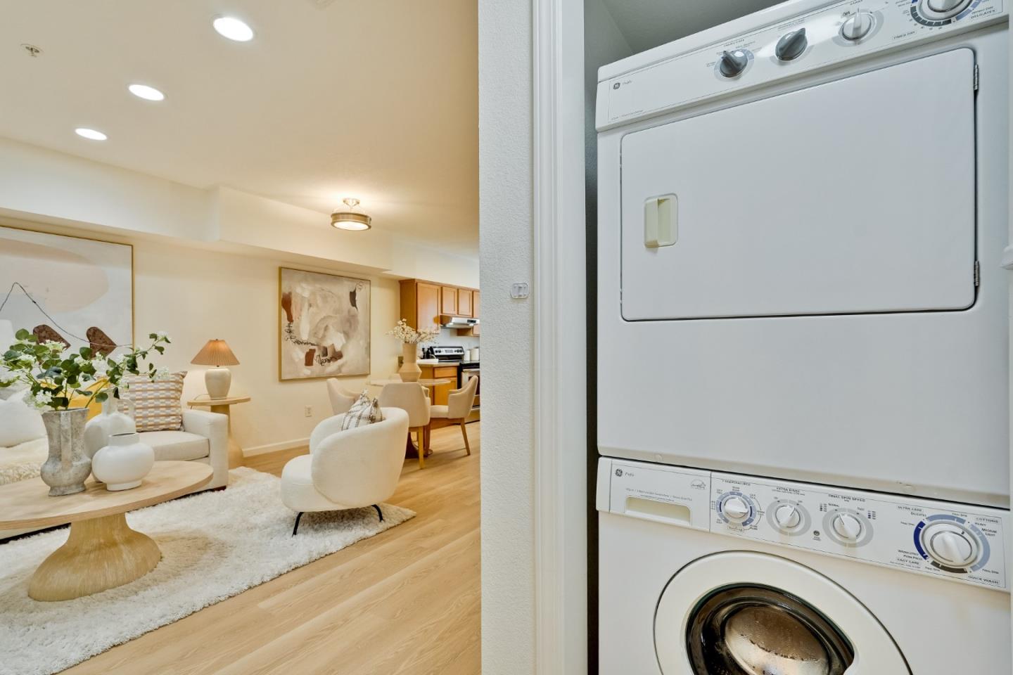 Detail Gallery Image 37 of 43 For 342 Bryant St, Mountain View,  CA 94041 - 2 Beds | 1/1 Baths