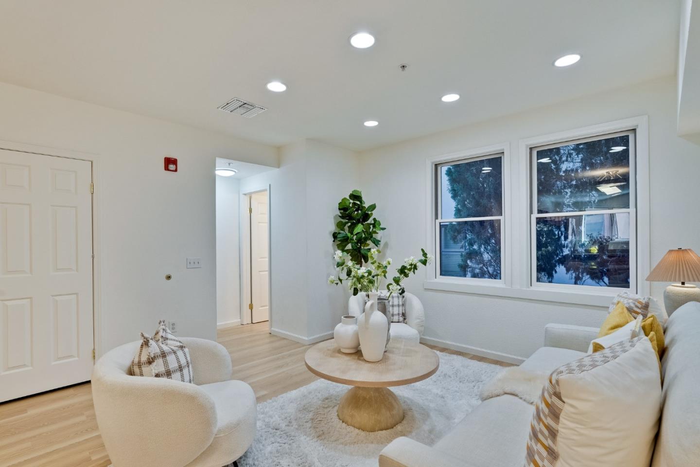 Detail Gallery Image 5 of 43 For 342 Bryant St, Mountain View,  CA 94041 - 2 Beds | 1/1 Baths