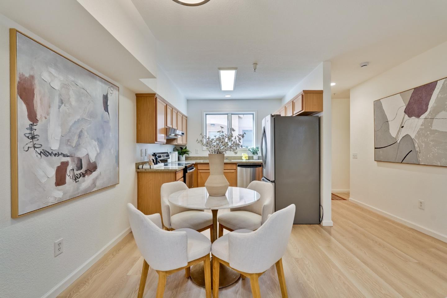 Detail Gallery Image 8 of 43 For 342 Bryant St, Mountain View,  CA 94041 - 2 Beds | 1/1 Baths