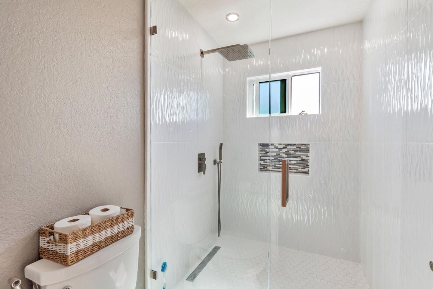 Detail Gallery Image 25 of 56 For 1206 Sycamore Ct, Gilroy,  CA 95020 - 4 Beds | 3 Baths
