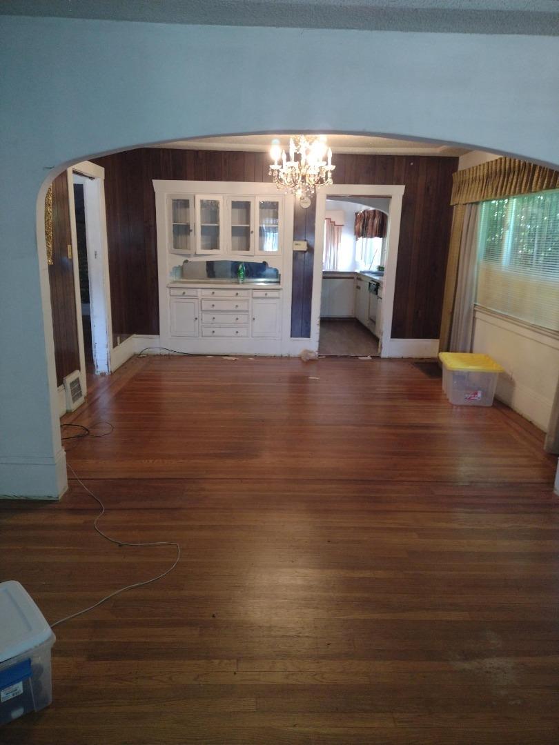 Detail Gallery Image 3 of 6 For 1769 87th Ave, Oakland,  CA 94621 - 3 Beds | 1 Baths
