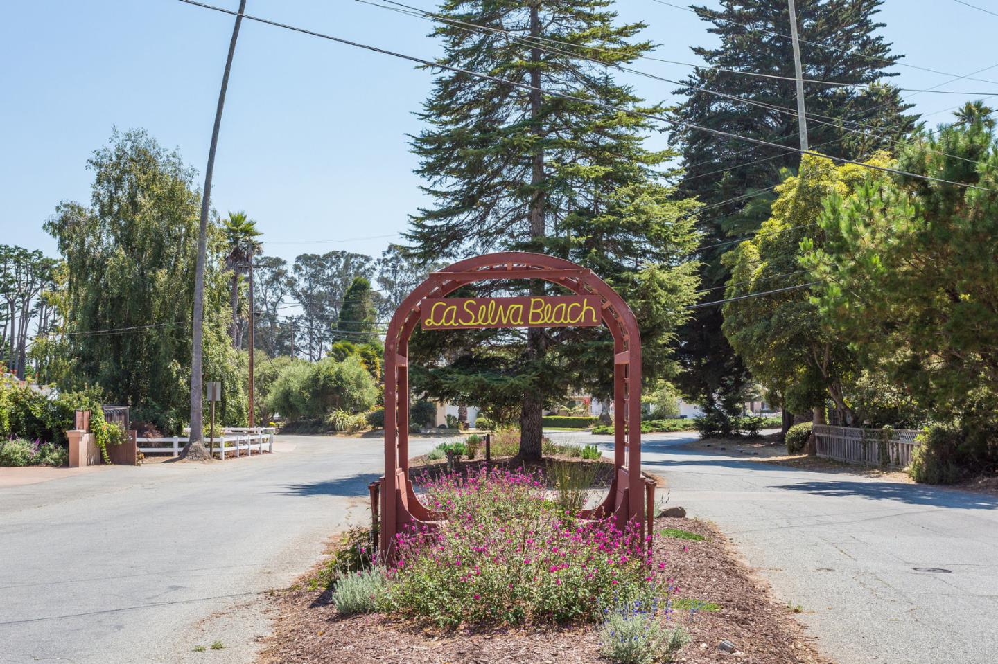 Detail Gallery Image 42 of 48 For 30 Elena Rd, La Selva Beach,  CA 95076 - 4 Beds | 2 Baths