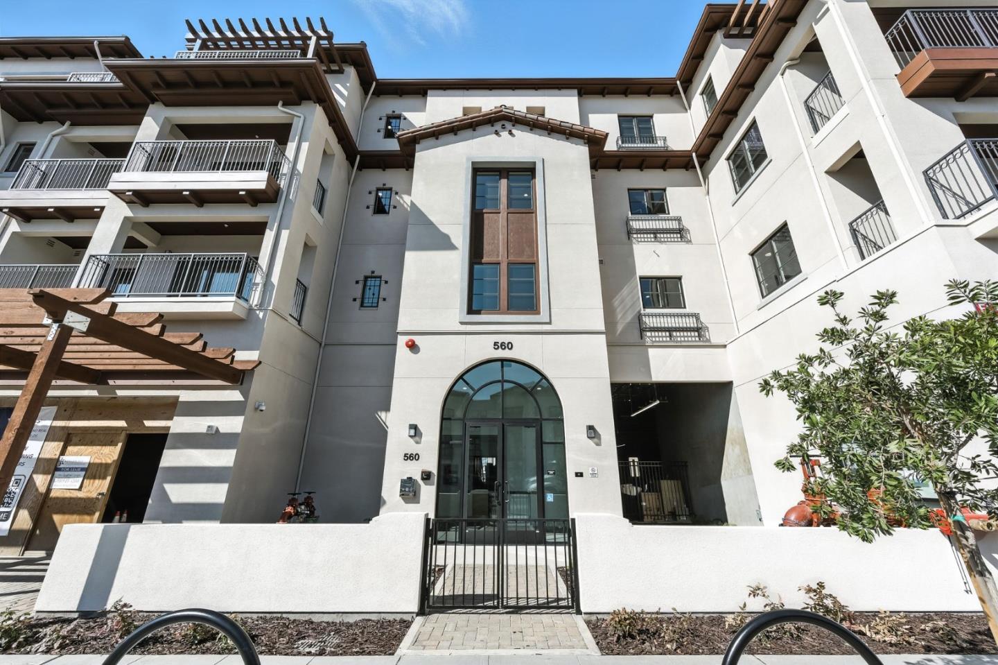 Detail Gallery Image 23 of 30 For 560 El Camino Real #201,  San Carlos,  CA 94070 - 2 Beds | 2 Baths