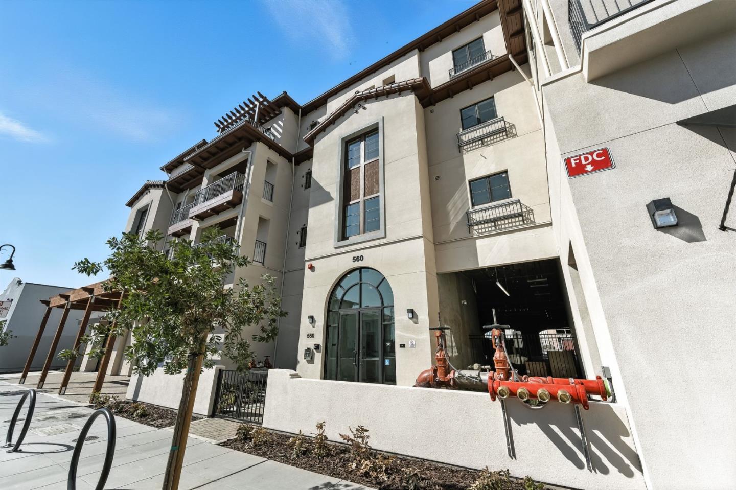 Detail Gallery Image 24 of 30 For 560 El Camino Real #201,  San Carlos,  CA 94070 - 2 Beds | 2 Baths