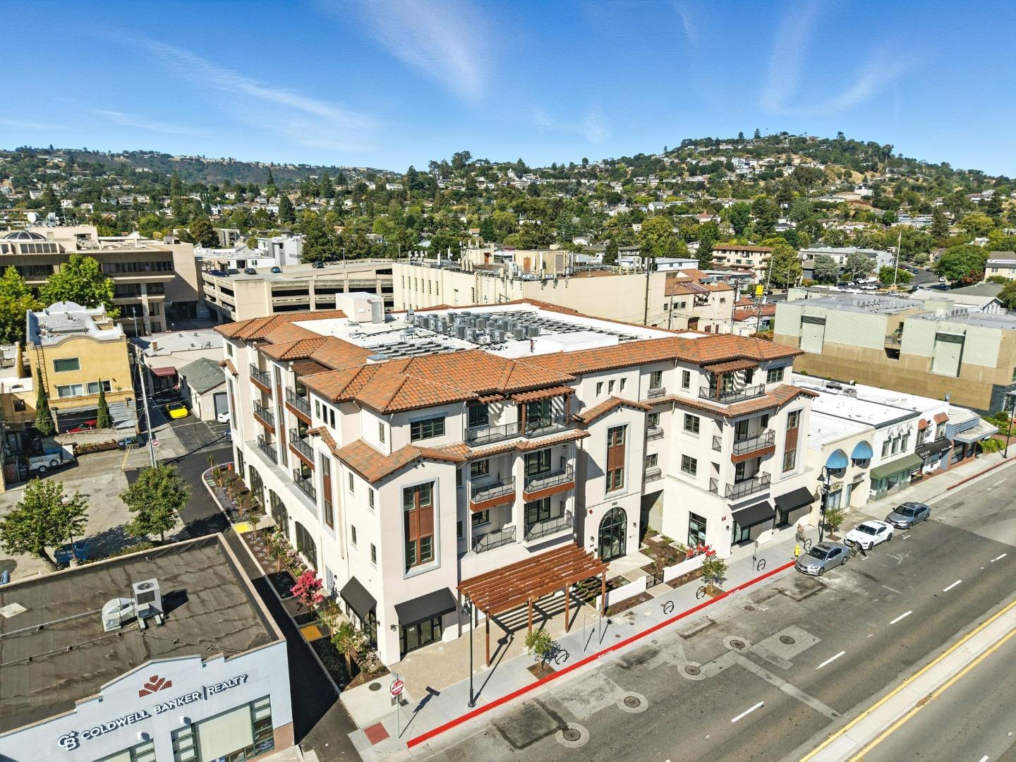 Detail Gallery Image 25 of 30 For 560 El Camino Real #201,  San Carlos,  CA 94070 - 2 Beds | 2 Baths