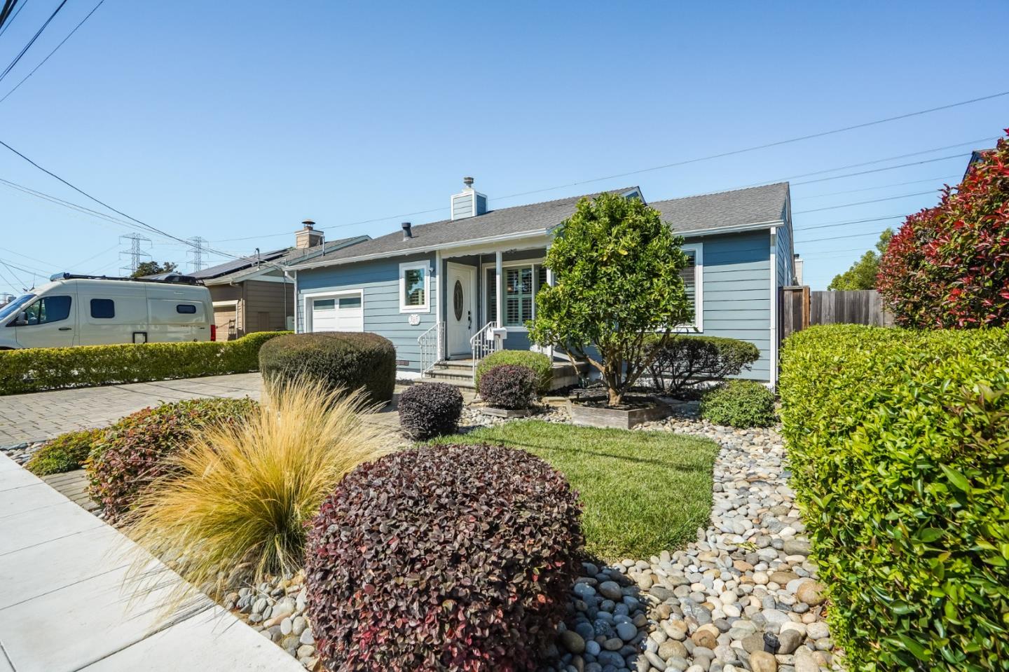 Detail Gallery Image 2 of 36 For 16 N Rochester St, San Mateo,  CA 94401 - 2 Beds | 1 Baths