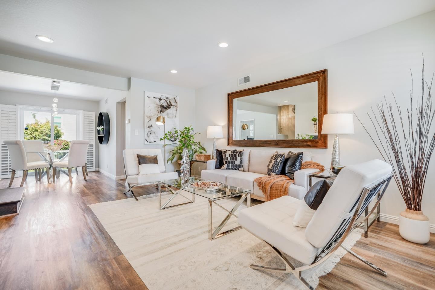Detail Gallery Image 5 of 36 For 16 N Rochester St, San Mateo,  CA 94401 - 2 Beds | 1 Baths
