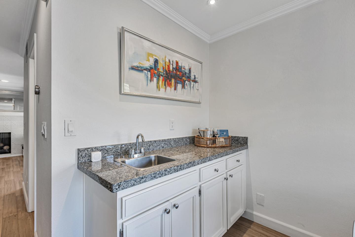 Detail Gallery Image 10 of 39 For 440 W Hacienda Ave, Campbell,  CA 95008 - 3 Beds | 2/1 Baths