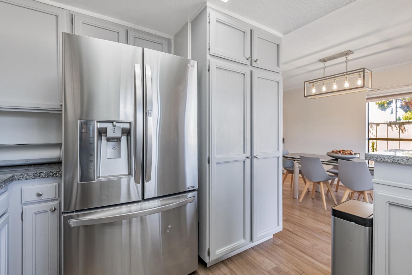 Detail Gallery Image 12 of 39 For 440 W Hacienda Ave, Campbell,  CA 95008 - 3 Beds | 2/1 Baths