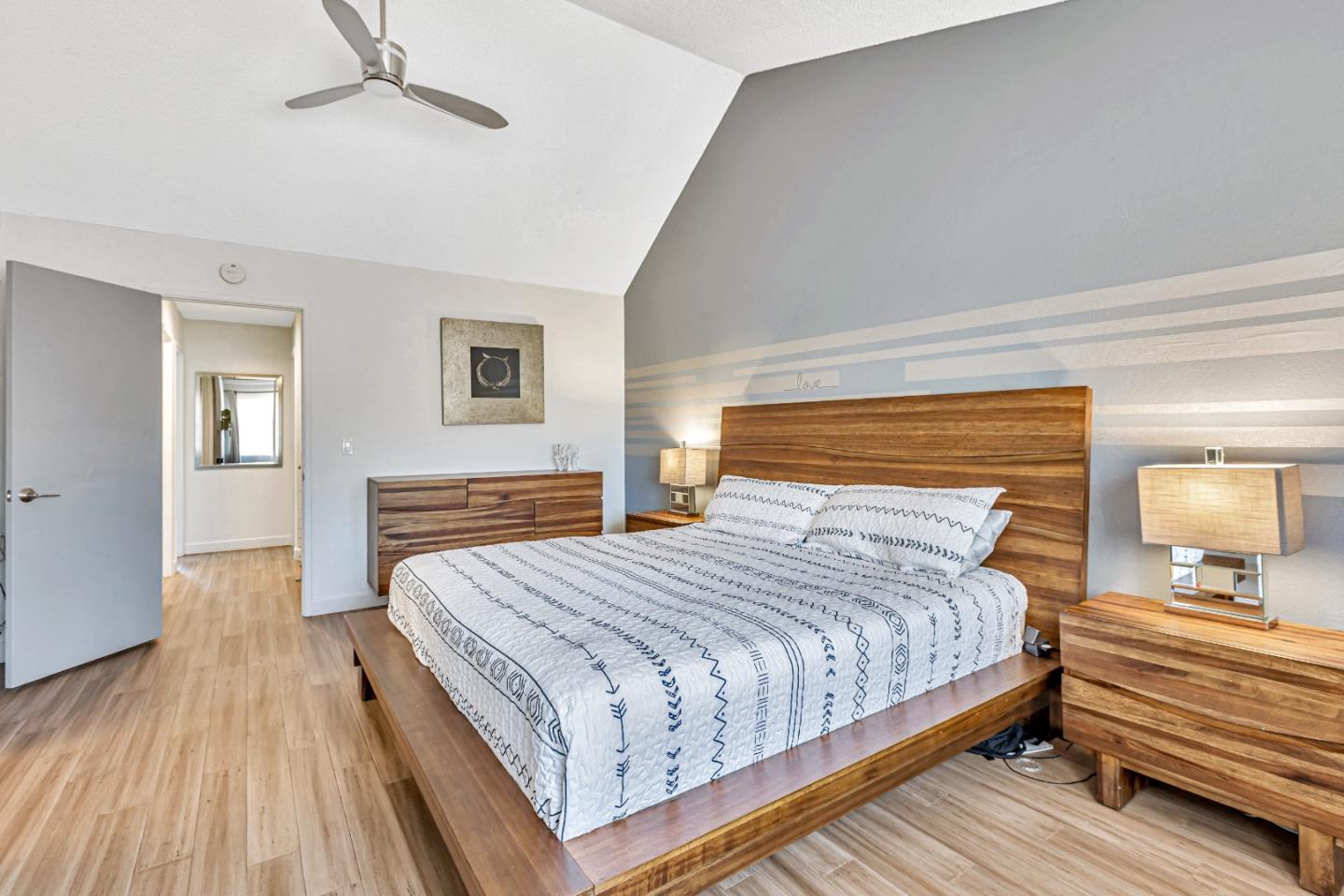 Detail Gallery Image 18 of 39 For 440 W Hacienda Ave, Campbell,  CA 95008 - 3 Beds | 2/1 Baths
