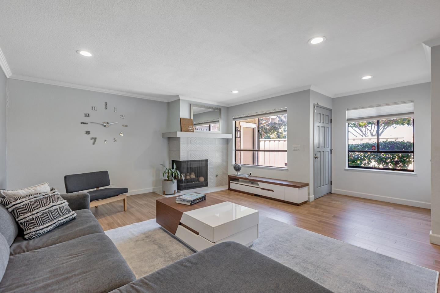 Detail Gallery Image 3 of 39 For 440 W Hacienda Ave, Campbell,  CA 95008 - 3 Beds | 2/1 Baths