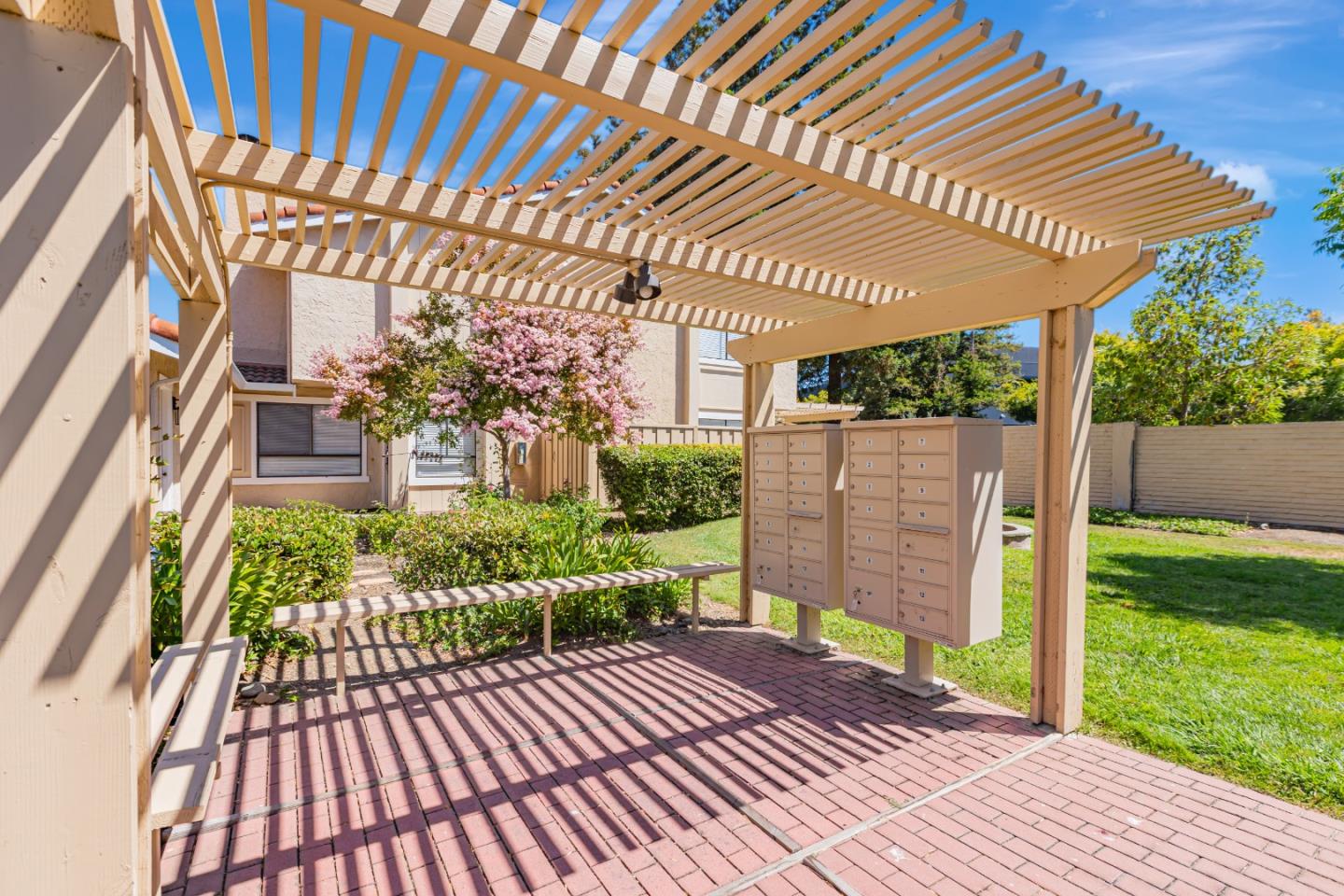 Detail Gallery Image 32 of 39 For 440 W Hacienda Ave, Campbell,  CA 95008 - 3 Beds | 2/1 Baths