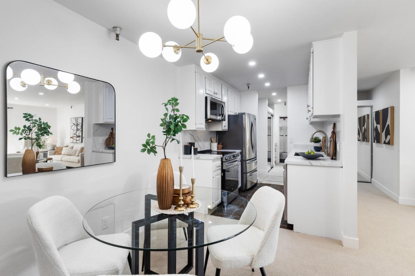 Detail Gallery Image 13 of 37 For 400 Ortega Ave #301,  Mountain View,  CA 94040 - 2 Beds | 1 Baths