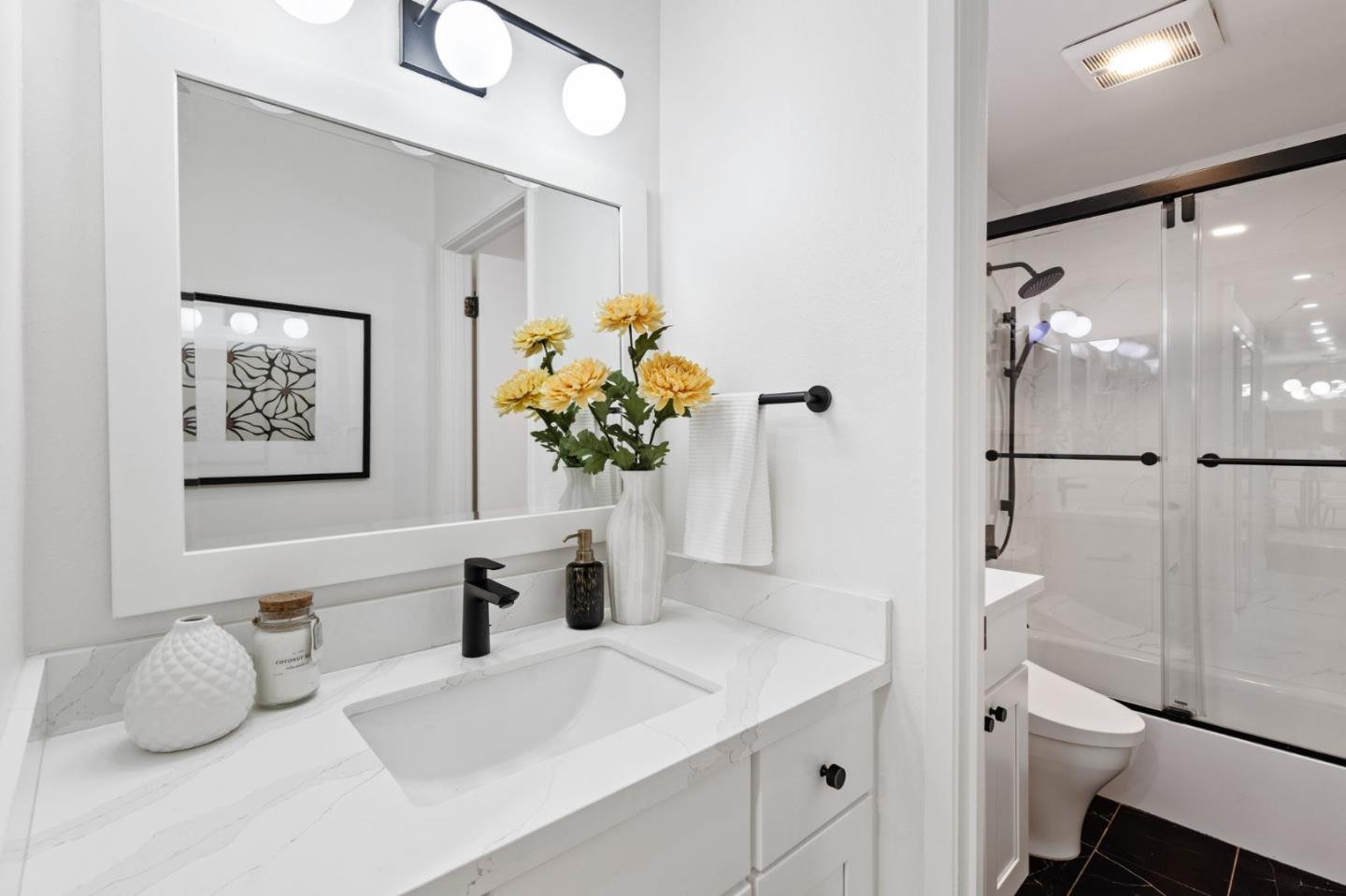 Detail Gallery Image 23 of 37 For 400 Ortega Ave #301,  Mountain View,  CA 94040 - 2 Beds | 1 Baths