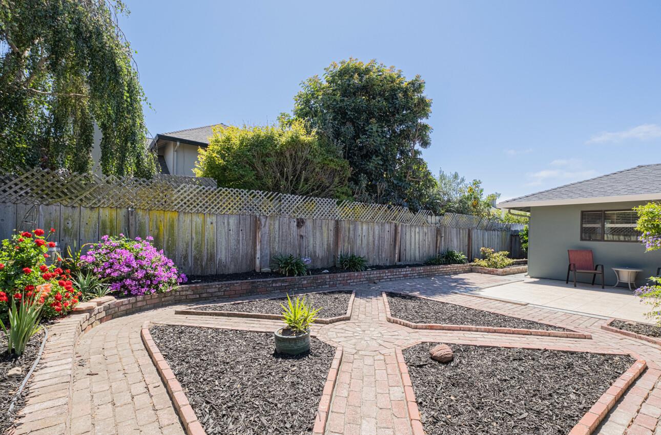 Detail Gallery Image 32 of 41 For 785 Ambrose Dr, Salinas,  CA 93901 - 2 Beds | 2 Baths