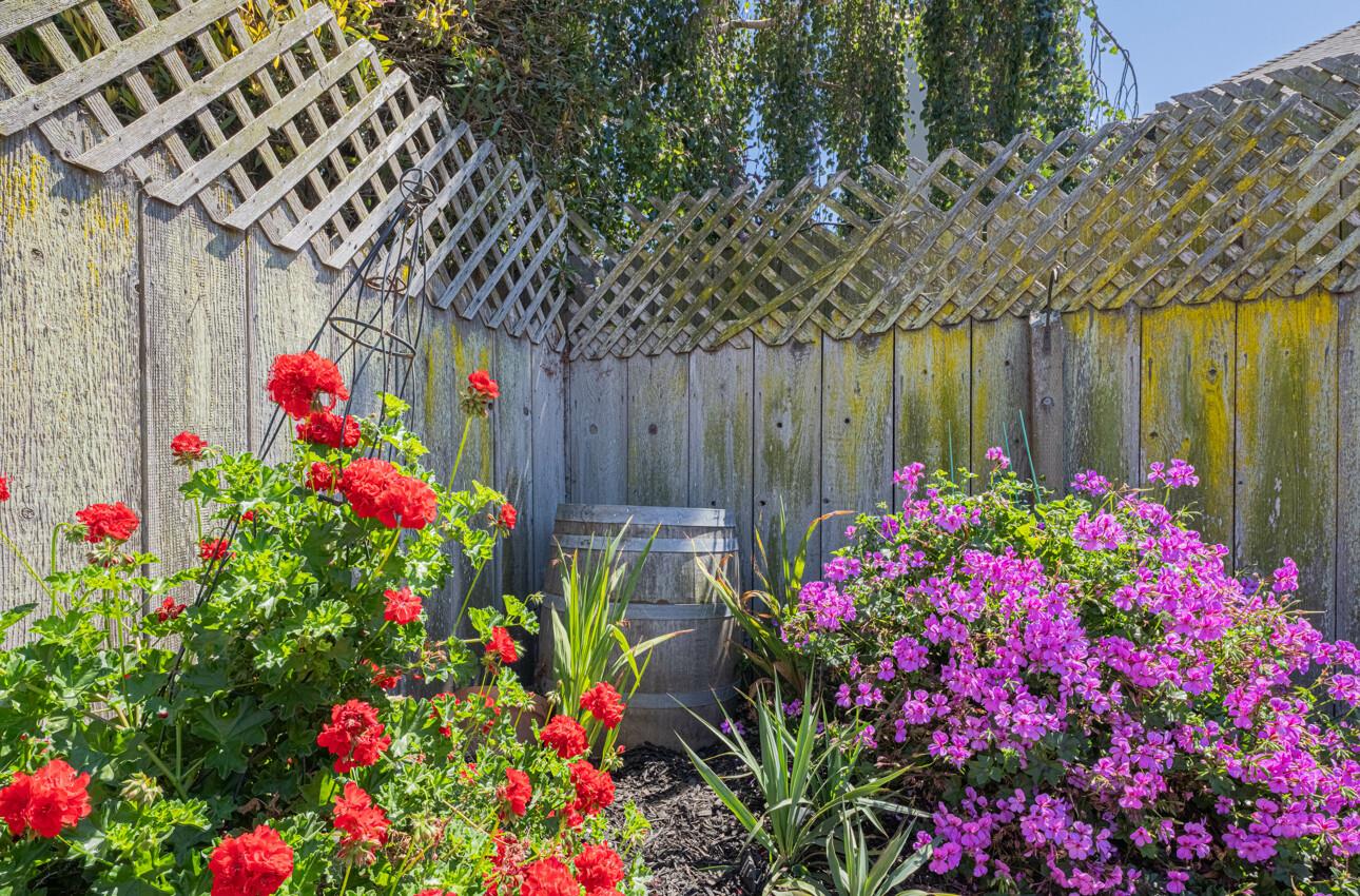 Detail Gallery Image 34 of 41 For 785 Ambrose Dr, Salinas,  CA 93901 - 2 Beds | 2 Baths