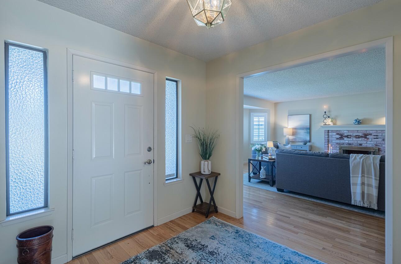 Detail Gallery Image 6 of 41 For 785 Ambrose Dr, Salinas,  CA 93901 - 2 Beds | 2 Baths