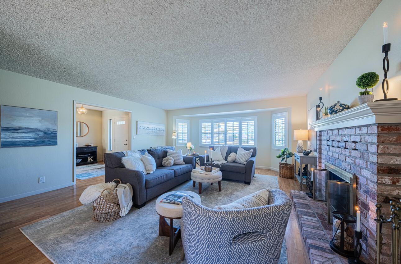Detail Gallery Image 9 of 41 For 785 Ambrose Dr, Salinas,  CA 93901 - 2 Beds | 2 Baths