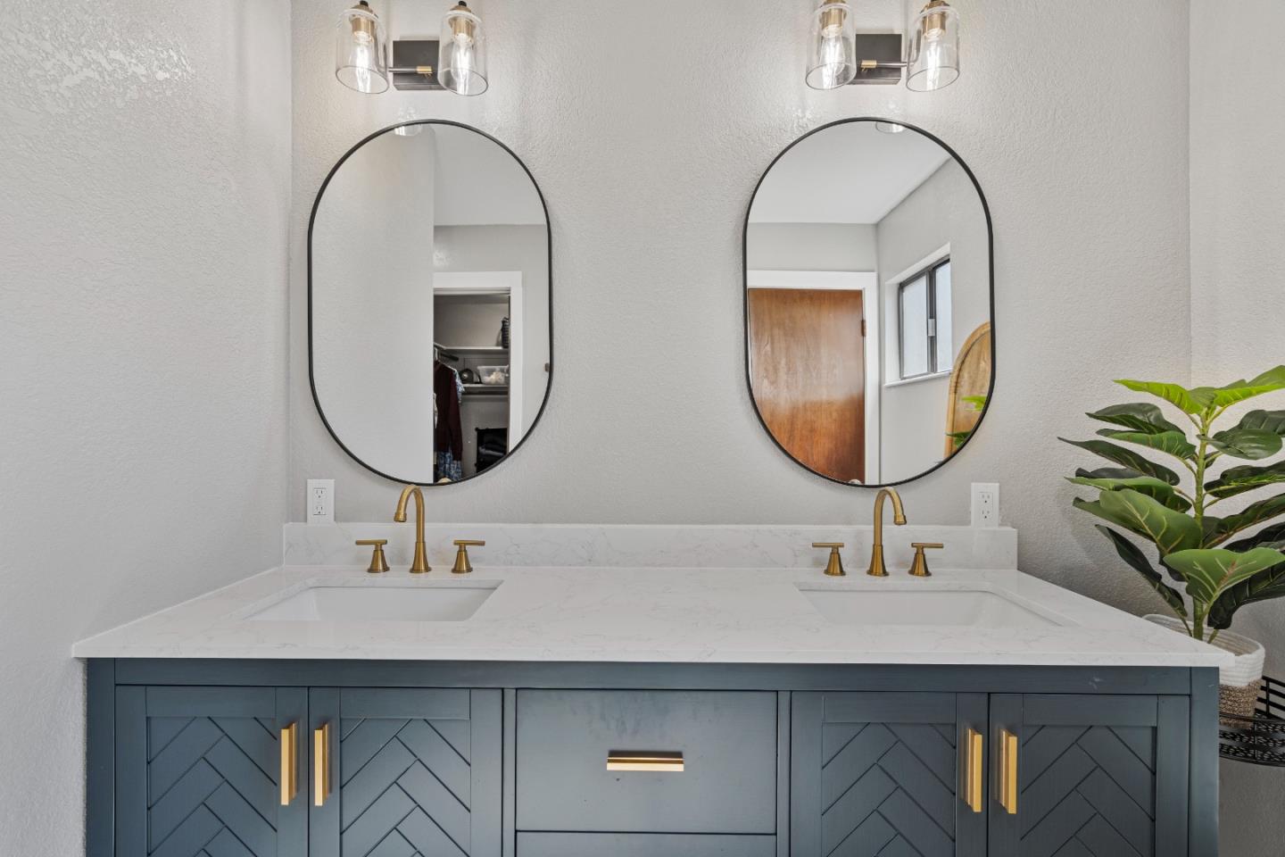 Detail Gallery Image 38 of 74 For 215 Rays Cir, Hollister,  CA 95023 - 4 Beds | 2/1 Baths