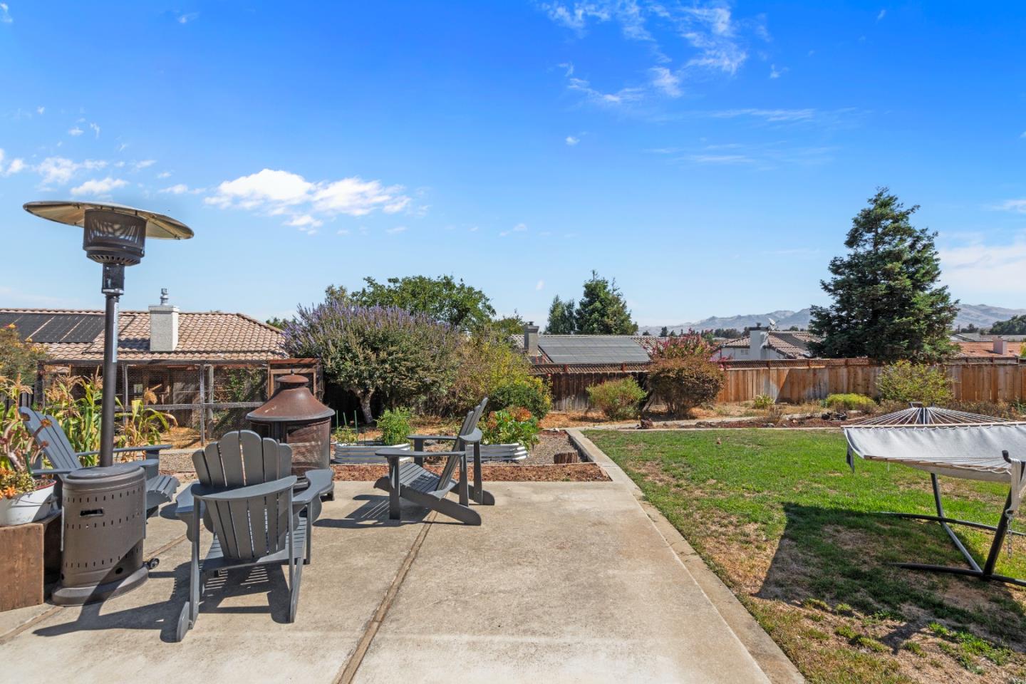 Detail Gallery Image 41 of 74 For 215 Rays Cir, Hollister,  CA 95023 - 4 Beds | 2/1 Baths
