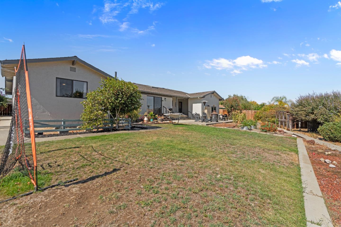 Detail Gallery Image 56 of 74 For 215 Rays Cir, Hollister,  CA 95023 - 4 Beds | 2/1 Baths