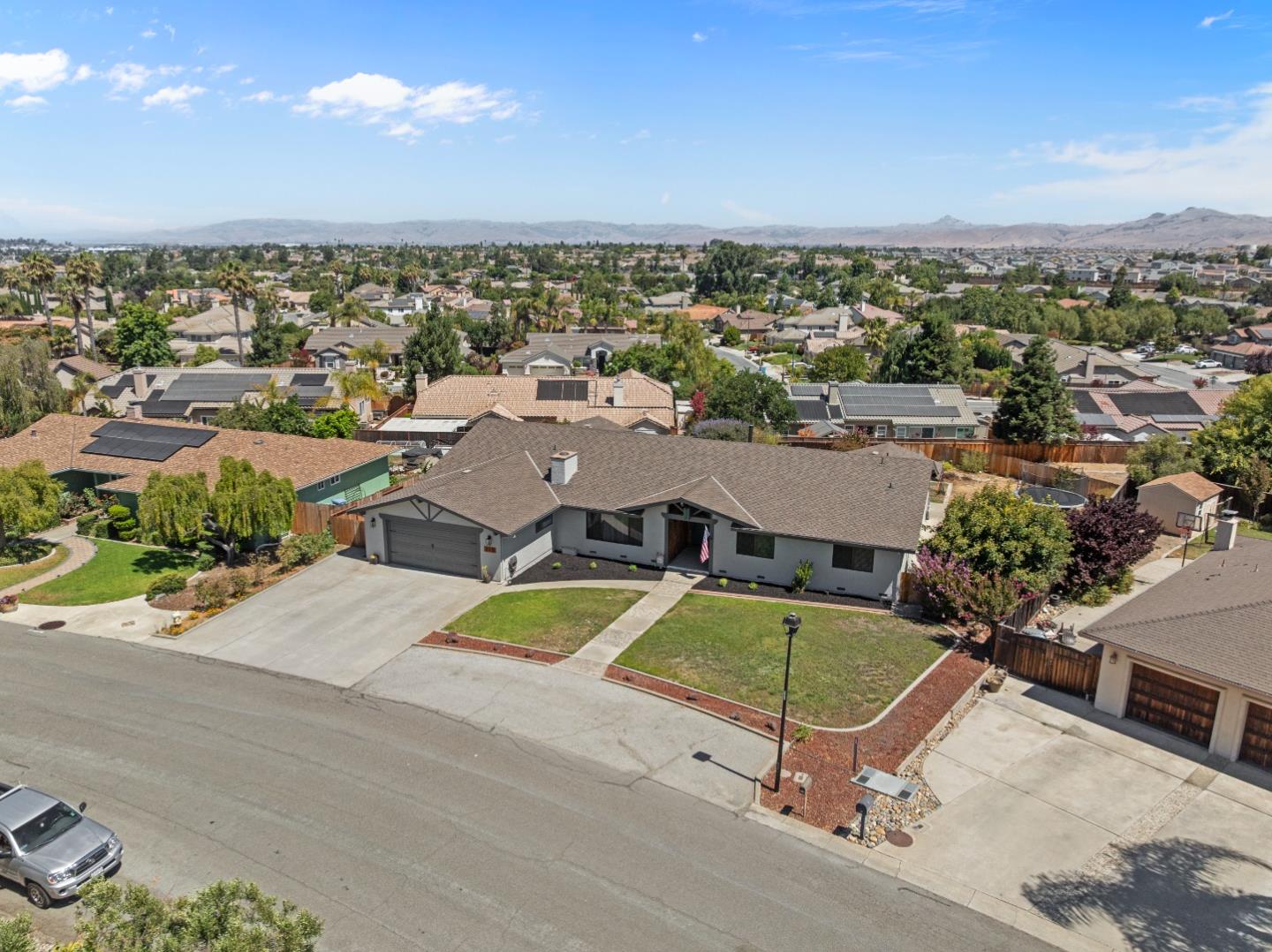 Detail Gallery Image 68 of 74 For 215 Rays Cir, Hollister,  CA 95023 - 4 Beds | 2/1 Baths