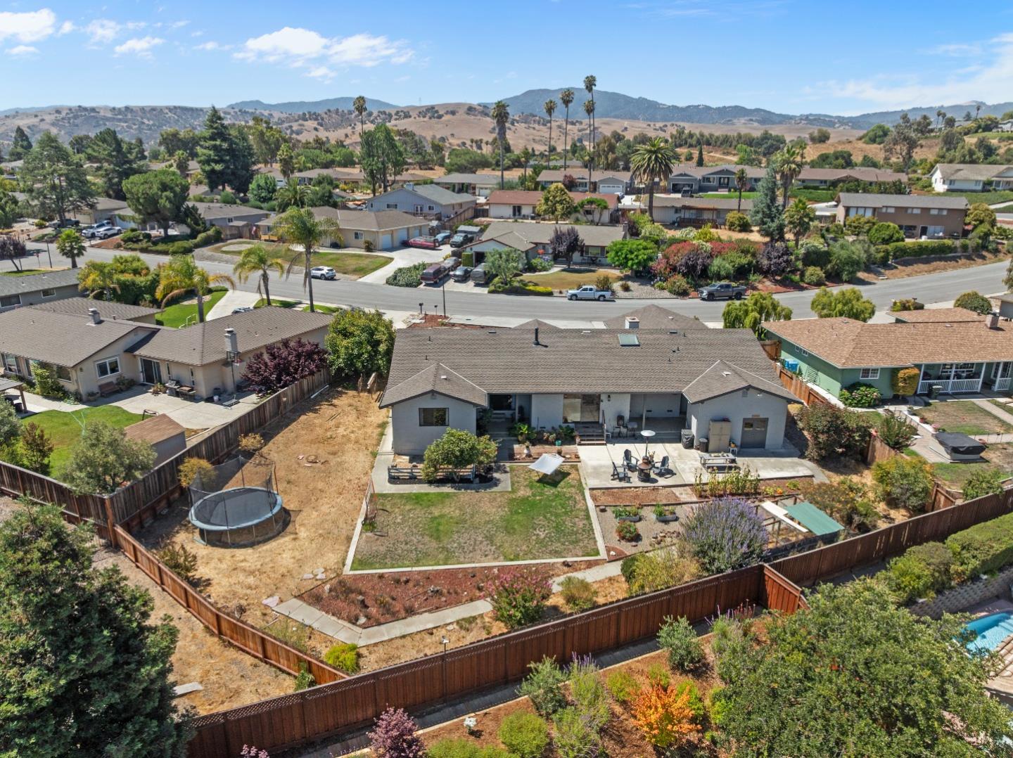 Detail Gallery Image 70 of 74 For 215 Rays Cir, Hollister,  CA 95023 - 4 Beds | 2/1 Baths