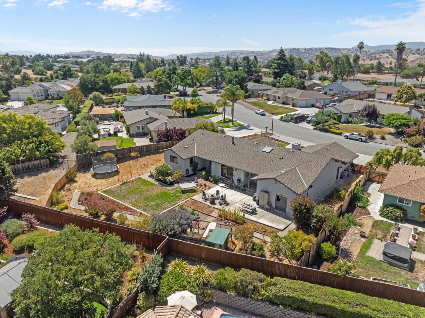 Detail Gallery Image 72 of 74 For 215 Rays Cir, Hollister,  CA 95023 - 4 Beds | 2/1 Baths