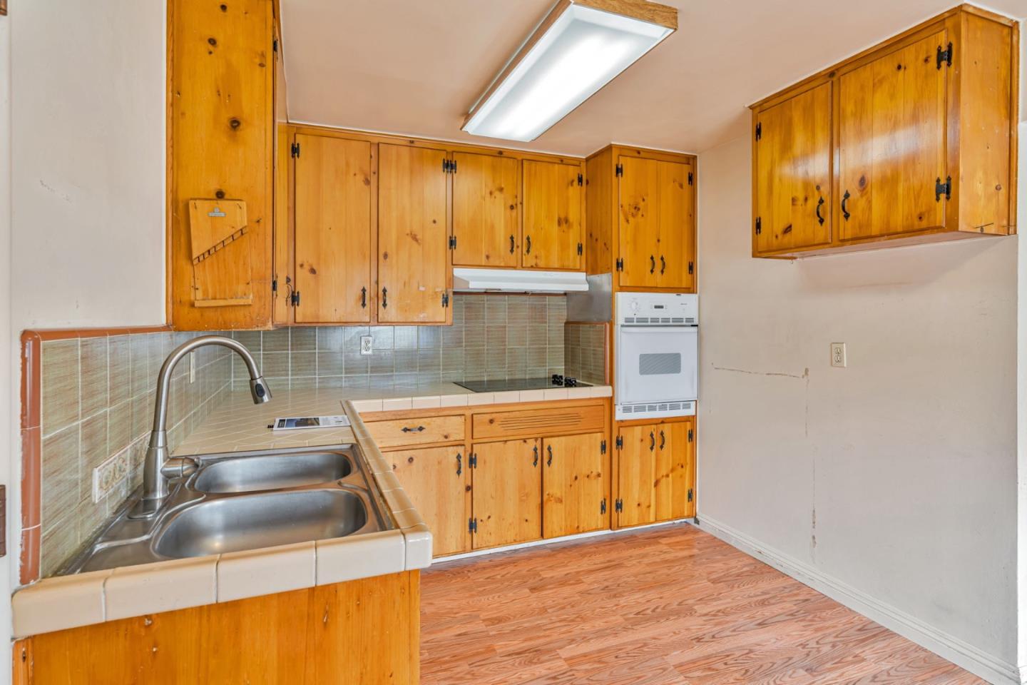 Detail Gallery Image 11 of 35 For 1899 Soto St, Seaside,  CA 93955 - 3 Beds | 1 Baths