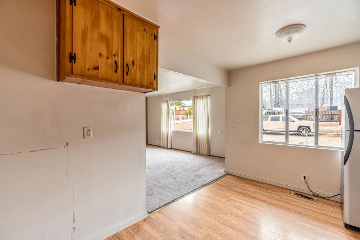 Detail Gallery Image 13 of 35 For 1899 Soto St, Seaside,  CA 93955 - 3 Beds | 1 Baths